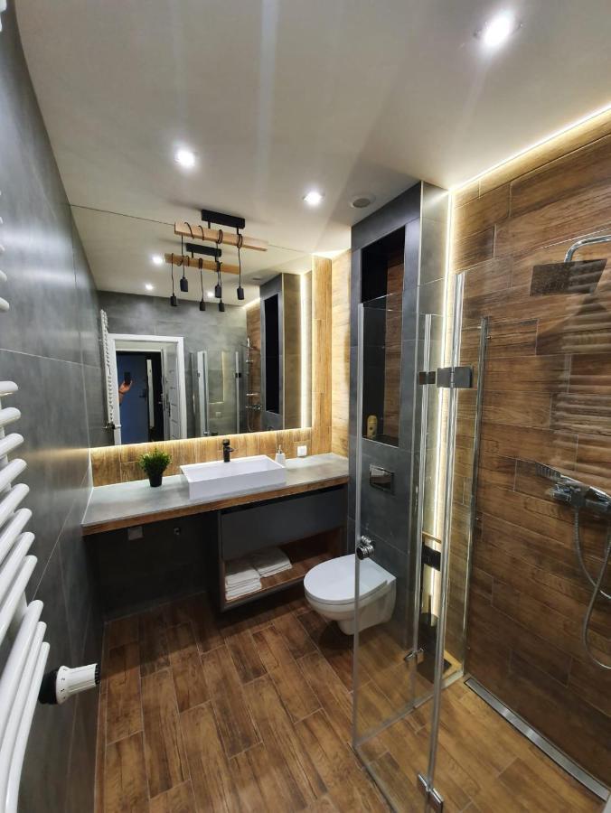 Nowe Apartamenty Ilawa Odnowiciela Z Klimatyzacja Ngoại thất bức ảnh